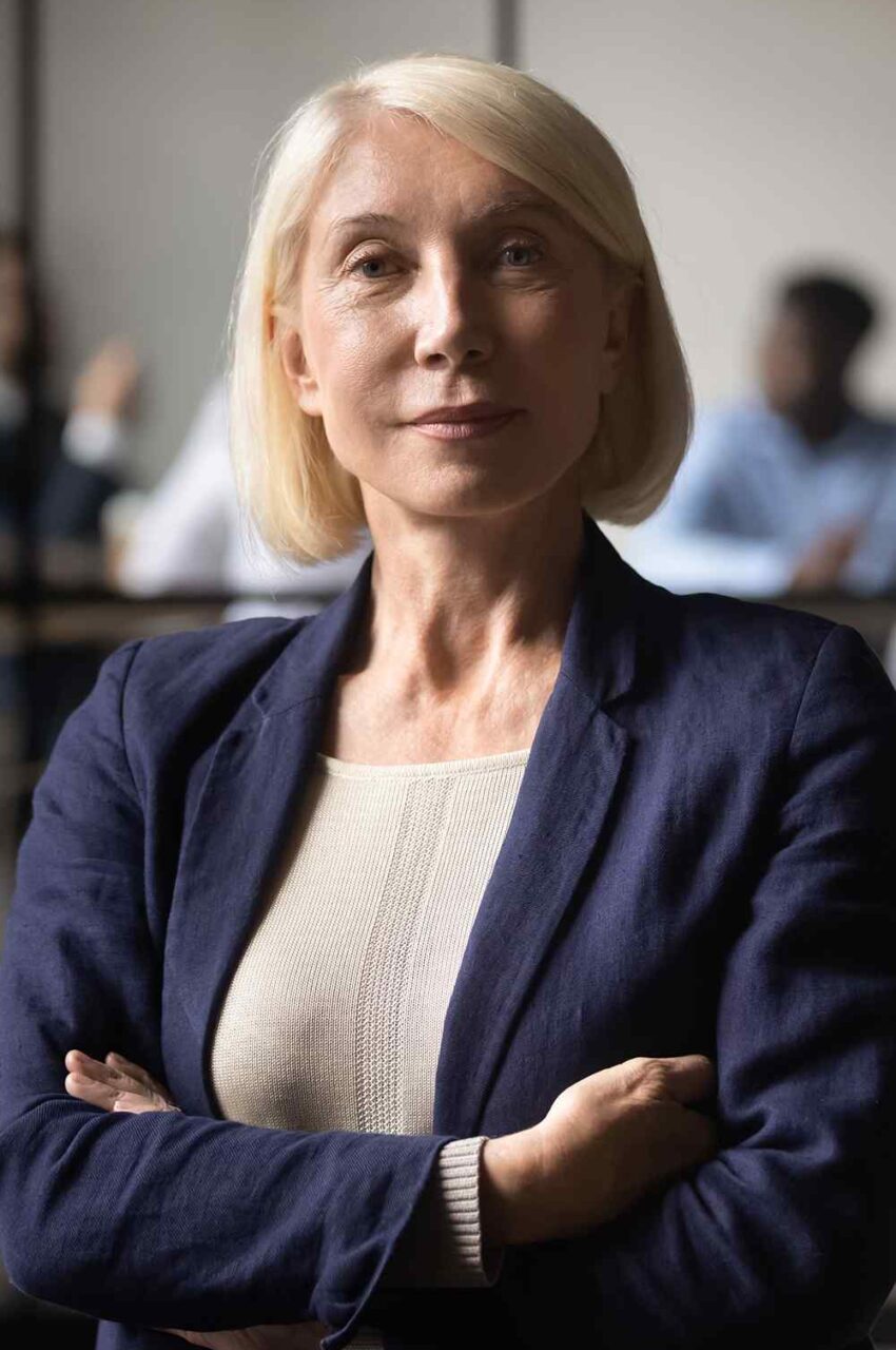 https://tgvcc.hoteltravis.com/wp-content/uploads/2019/02/team_04-850x1280.jpg