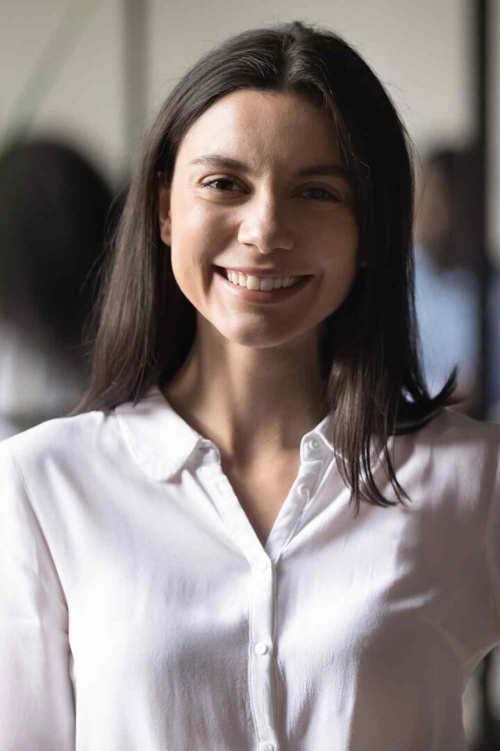 https://tgvcc.hoteltravis.com/wp-content/uploads/2020/08/team_06-720x1080.jpg
